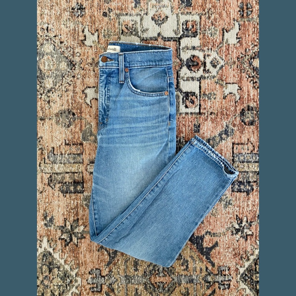 Madewell Classic Straight Jeans in Meadowland Wash